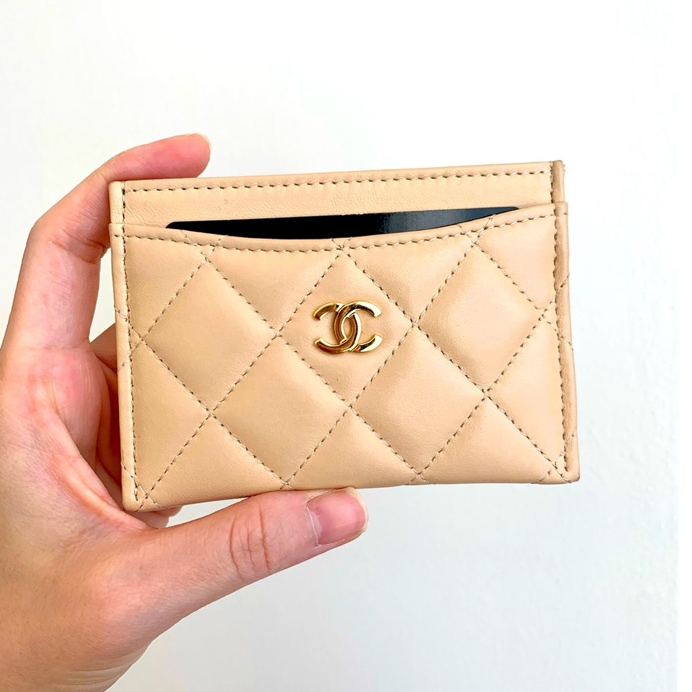 [Sold] Chanel beige classic card holder/ wallet gold tone hardware
